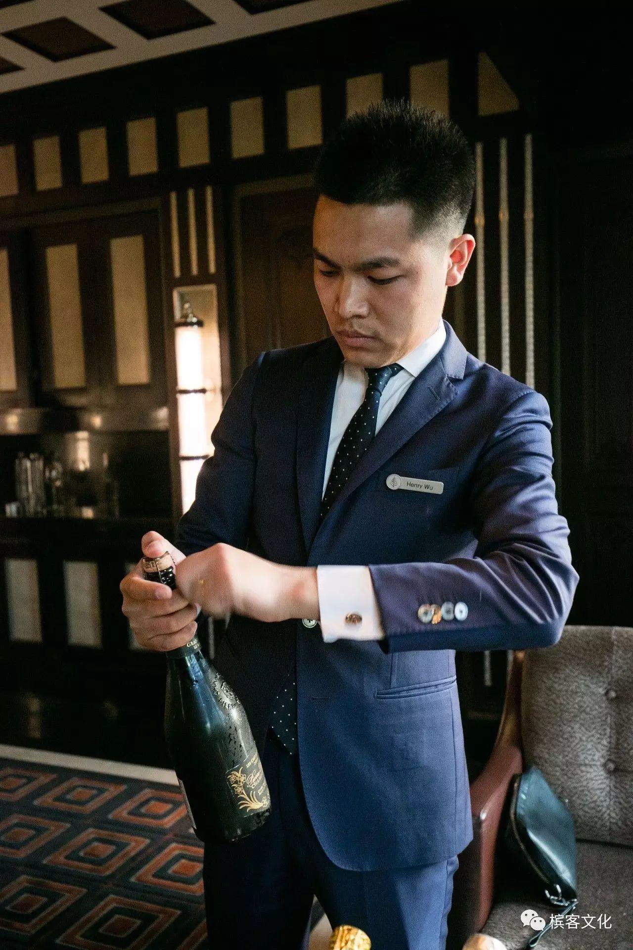 如何正确开香槟？ 安全也帅气？