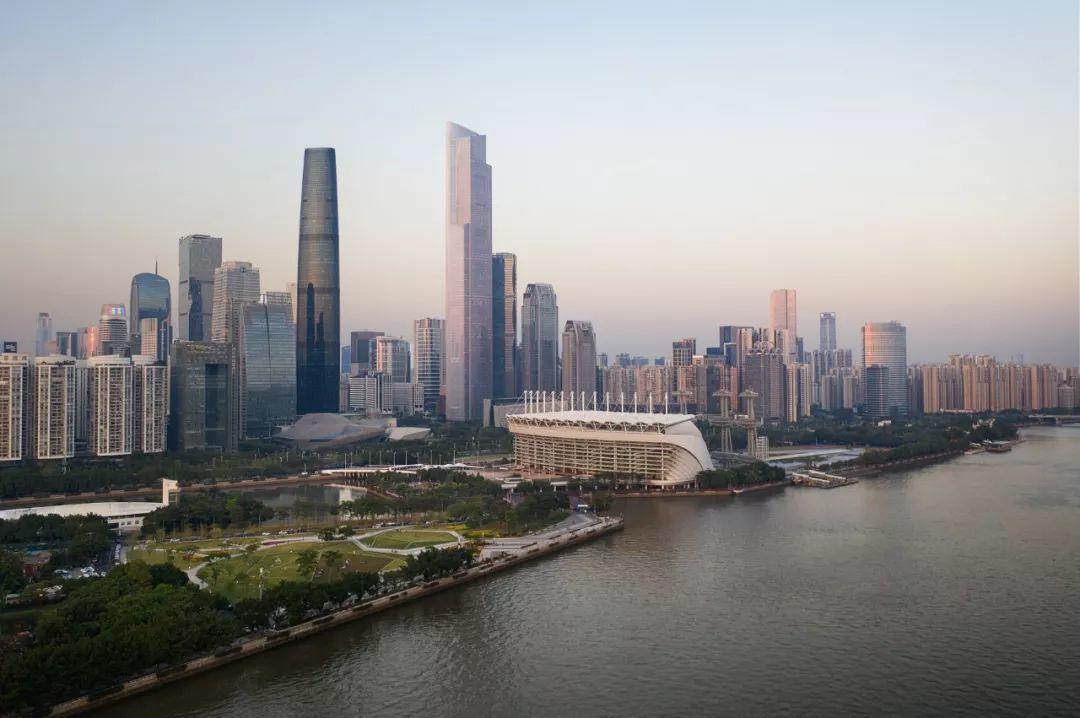 广州瑰丽:全球最高酒店里的云端香槟酒单,等你来探 广州瑰丽:全球最高酒店里的云端香槟酒单,等你来探