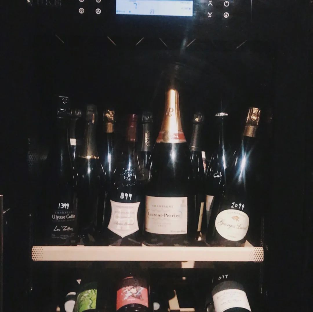 香槟地图 | 微醺的弄堂小酒馆「 Bar à Vin 」开业了！