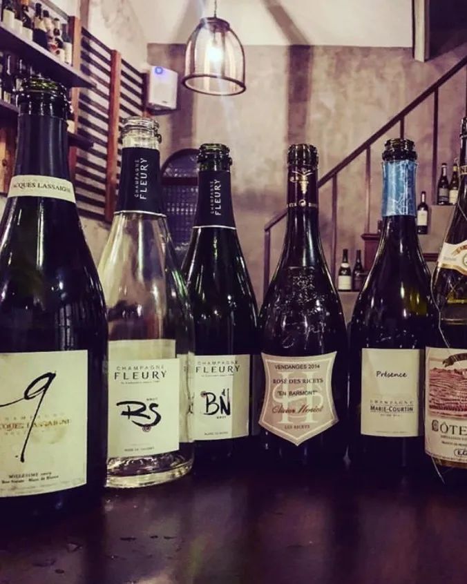 香槟地图 | 微醺的弄堂小酒馆「 Bar à Vin 」开业了！