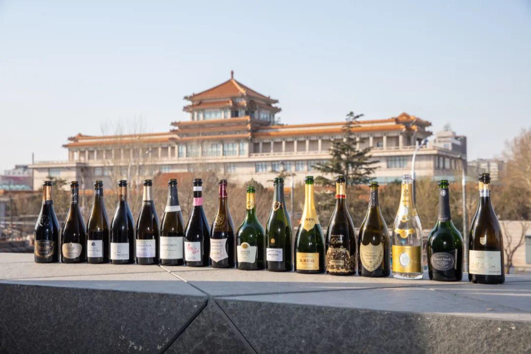 槟客买醉指南2020 | 周末爽快全场半价，紫禁城边畅喝香槟，走着！