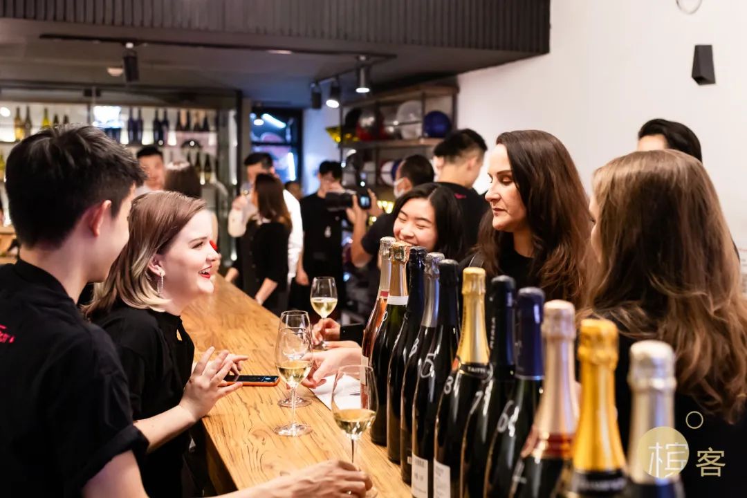 4.23 厦门 | 在法式小酒馆——The F.Bistro 里来一场尽兴的 Magnum 香槟畅饮趴 4.23 厦门 | 在法式小酒馆——The F.Bistro 里来一场尽兴的 Magnum 香槟畅饮趴