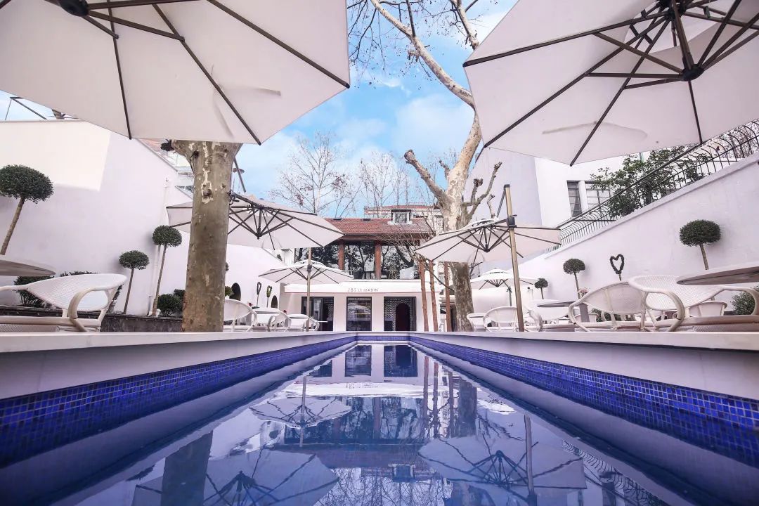 8.7 上海 | Le Jardin de JR ,这里有场粉色的香槟泳池派对 8.7 上海 | Le Jardin de JR ,这里有场粉色的香槟泳池派对