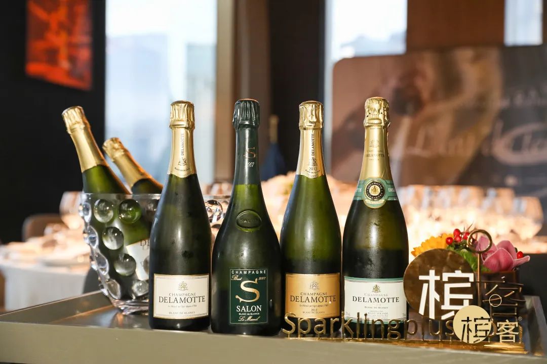 2021，每一个高光时刻，都有香槟相伴
