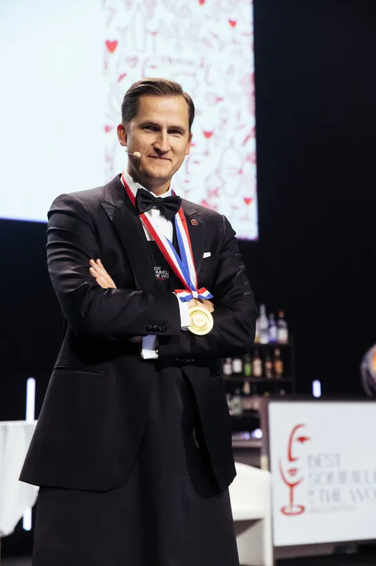 香槟新闻 | 米拉沃之花亮相第 95 届奥斯卡金像奖；Raimonds Tomsons 当选为 2023 年度世界最佳侍酒师