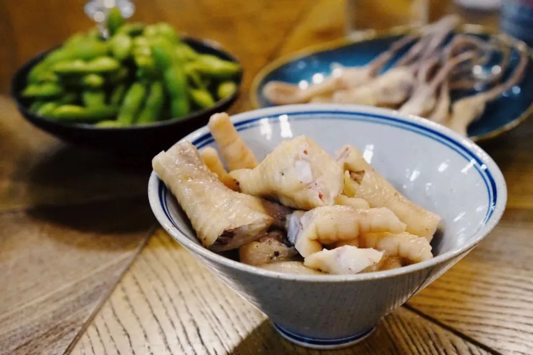 春日里的“砰”然心动——北京喝香槟新店不完全指南