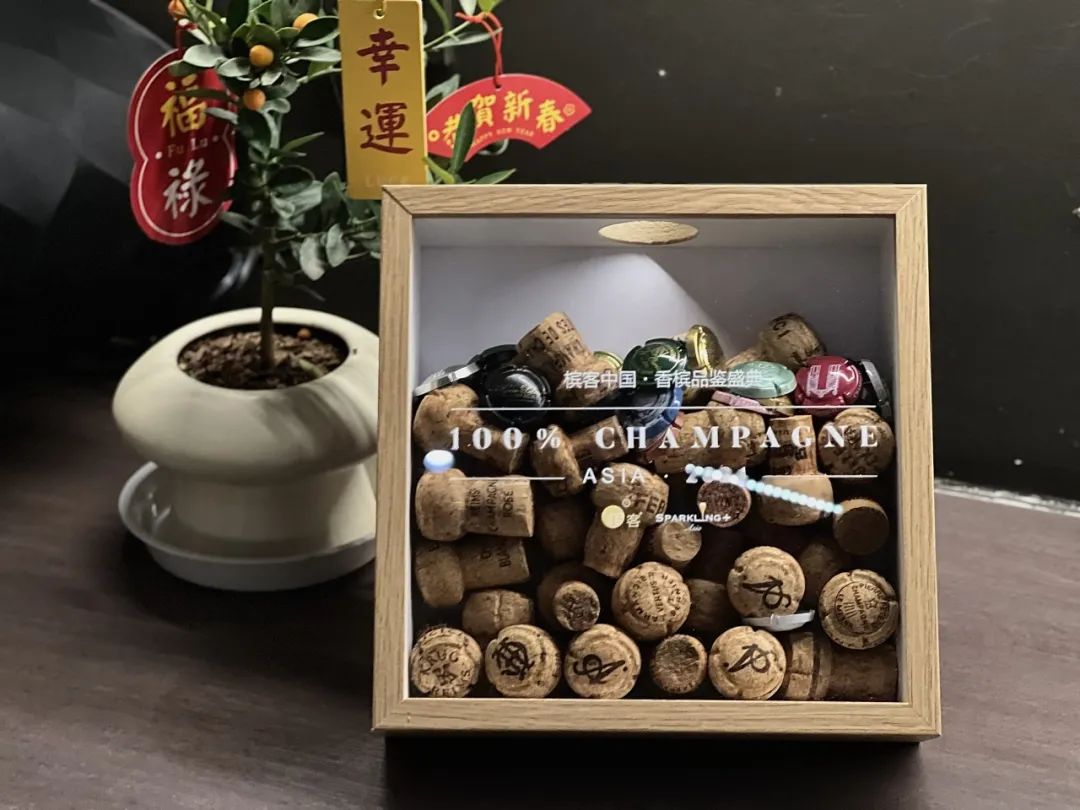 香槟盖兑换进行时,全国香槟客都因此卷起来了!? 香槟盖兑换进行时,全国香槟客都因此卷起来了!?