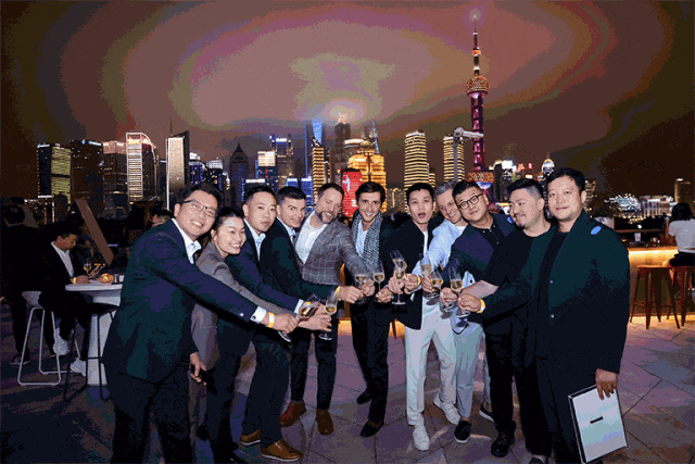 100% CHAMPAGNE 全香槟盛典绽放上海，一次新的记录！