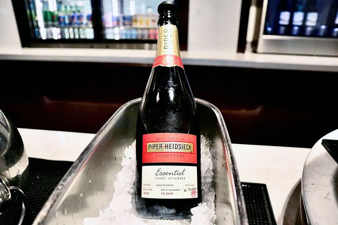 香槟新闻 l 香槟与油炸食品搭配赢得年轻亚洲饮酒者的青睐 香槟新闻 l 香槟与油炸食品搭配赢得年轻亚洲饮酒者的青睐