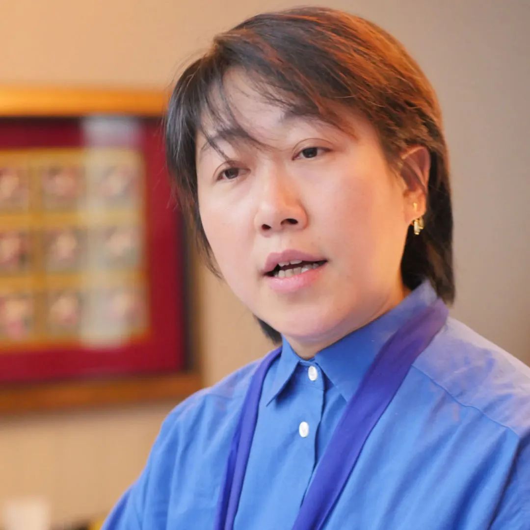 于众生喧哗中怎么“一根筋”地做简单的自己？