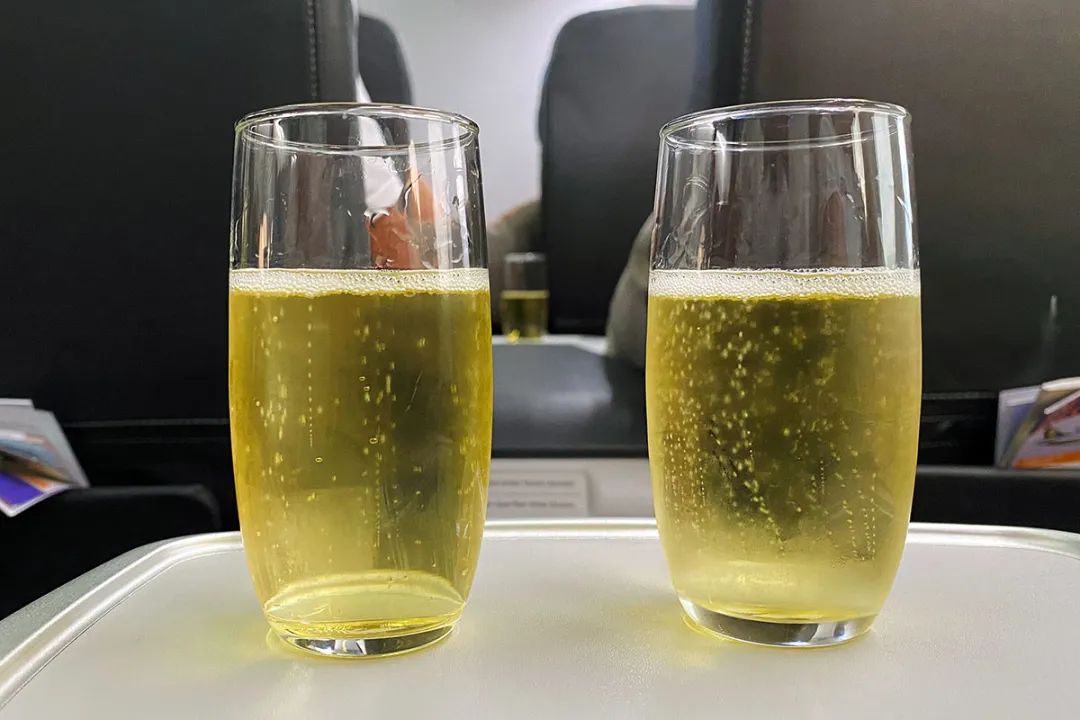 香槟新闻 l 香槟与油炸食品搭配赢得年轻亚洲饮酒者的青睐 香槟新闻 l 香槟与油炸食品搭配赢得年轻亚洲饮酒者的青睐